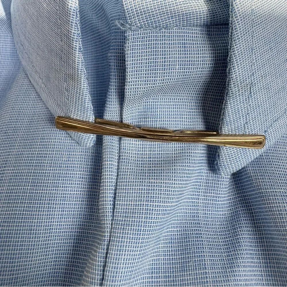 Vintage Art Deco Collar Bar Clip Flared Ends Gold Tone Spring 1930s 1940s